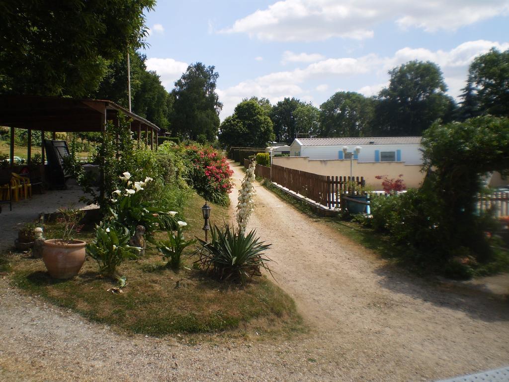 Camping Le Bois Jahan Brunelles Εξωτερικό φωτογραφία